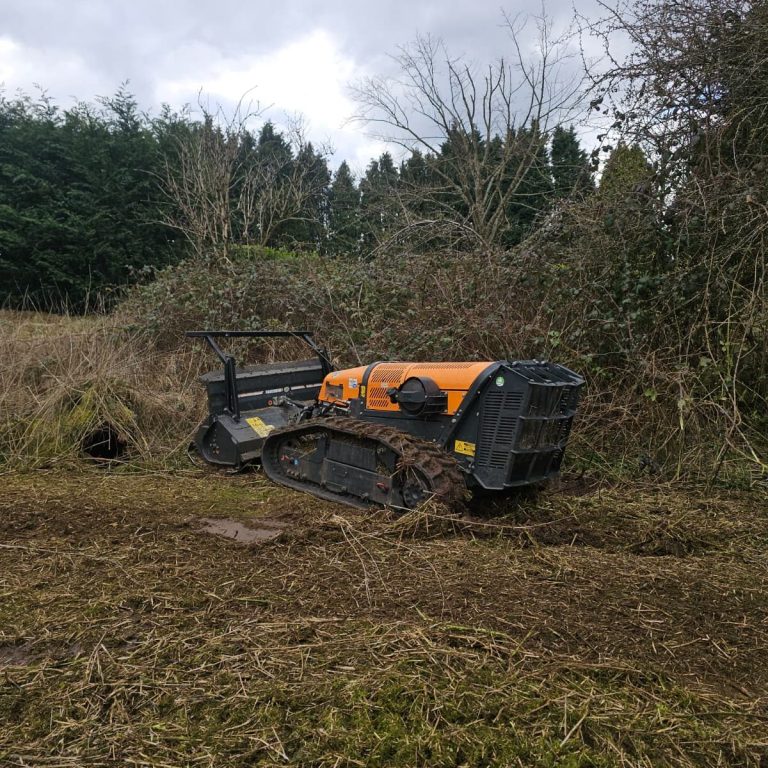 Clearance job with the robot